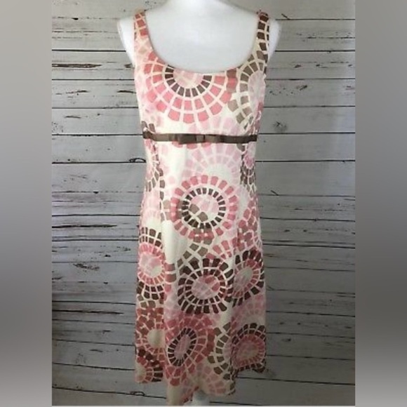 Maggy London Dresses & Skirts - Maggy London Abstract Circles Stretch Dress